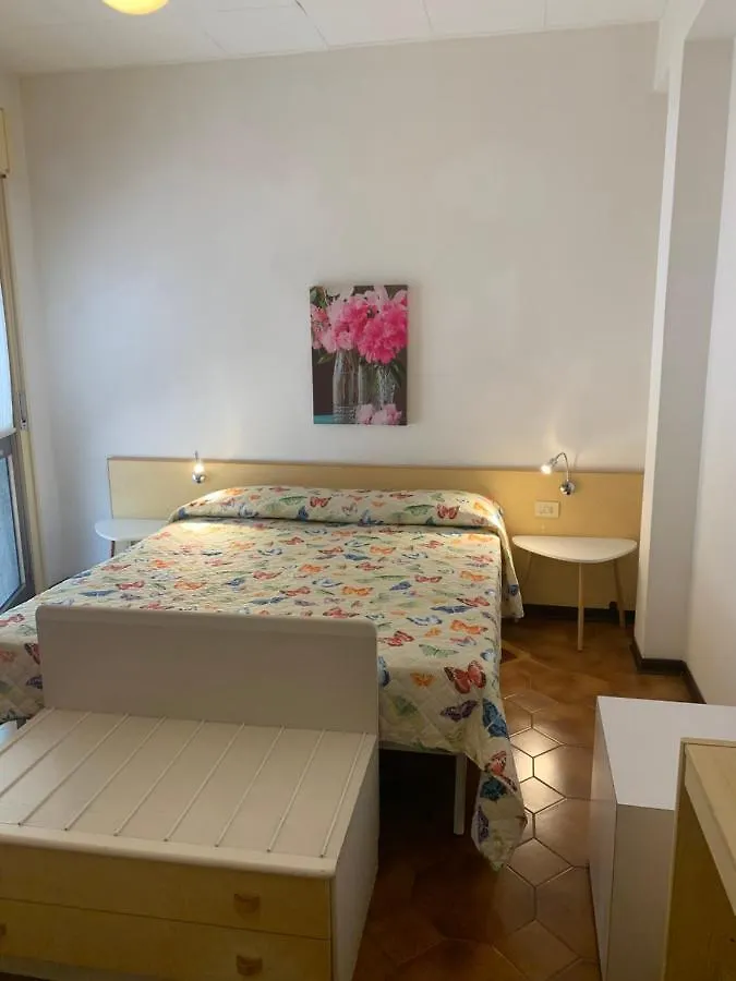 Appartamenti Monica Residence Foscolo Lido di Jesolo 0*,  Italia