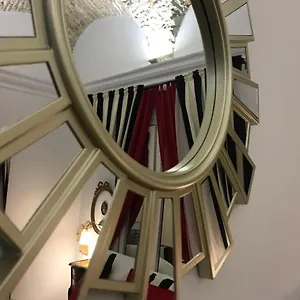 https://sanctus-syrus-albenga.hotelitalianriviera.com